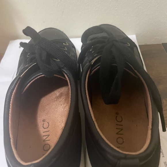 Vionic Winny shoes - Picture 3 of 6